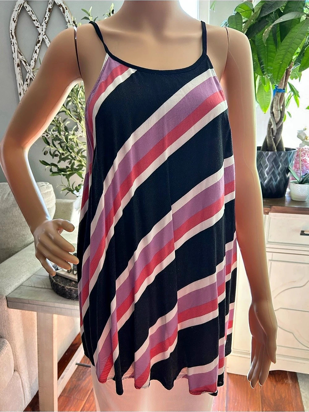 Torrid Striped top in Black & Pink Size 2 Like New
